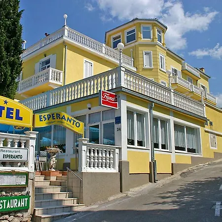 Top-hotel Esperanto - 酒店 塞尔瑟