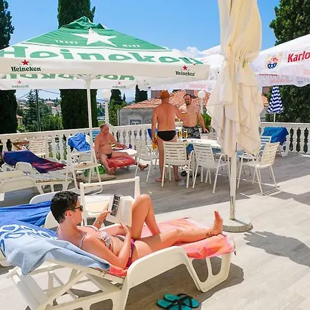 酒店 Top-hotel Esperanto - 塞尔瑟