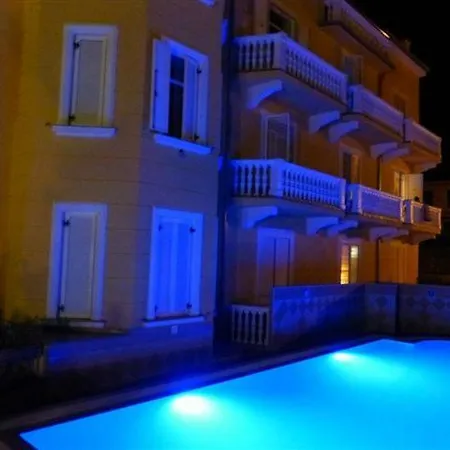 Top-hotel Esperanto - 酒店 塞尔瑟